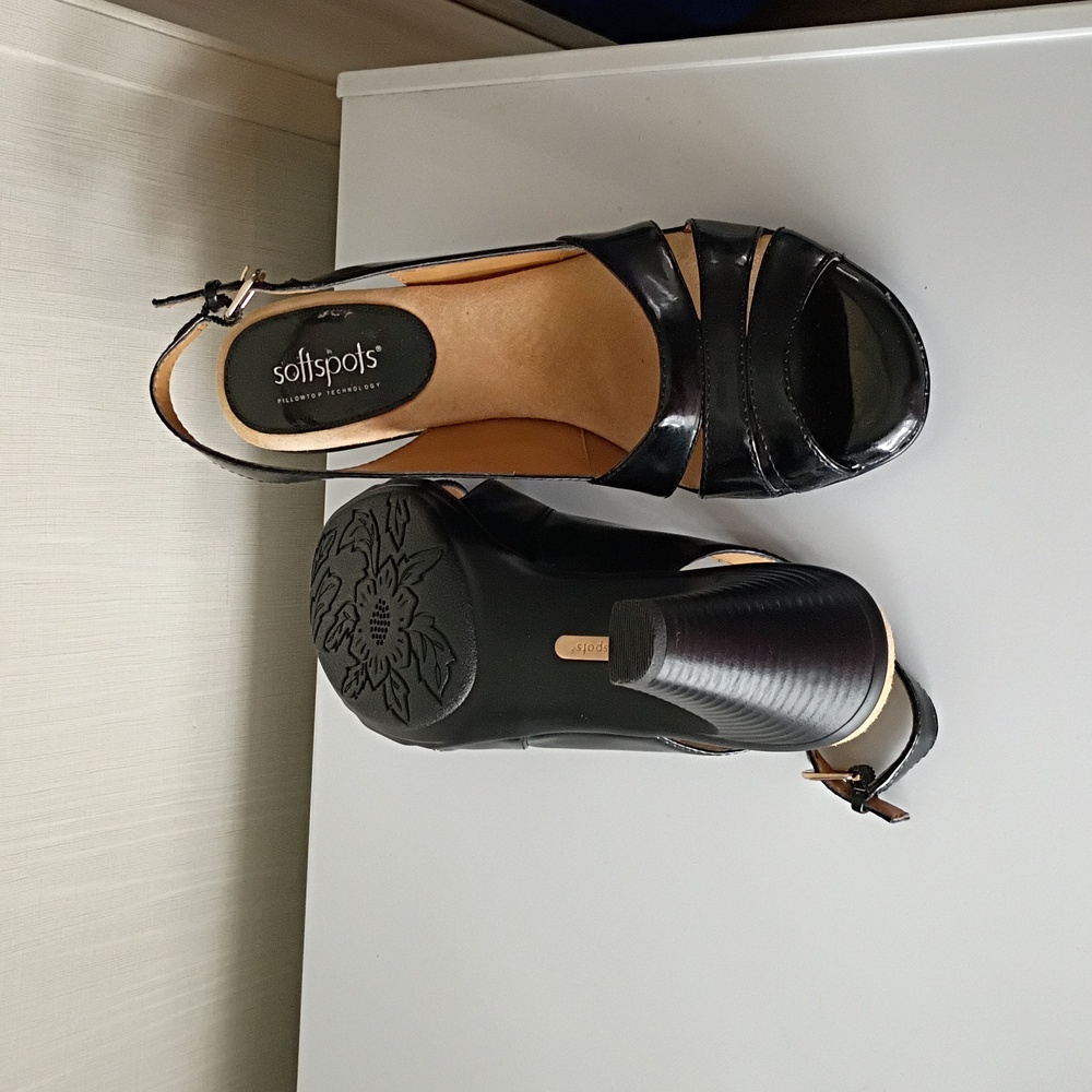 Softspots Pillowtop Technology Sandals black patent leather with Slingback Strap - Picture 3 of 6